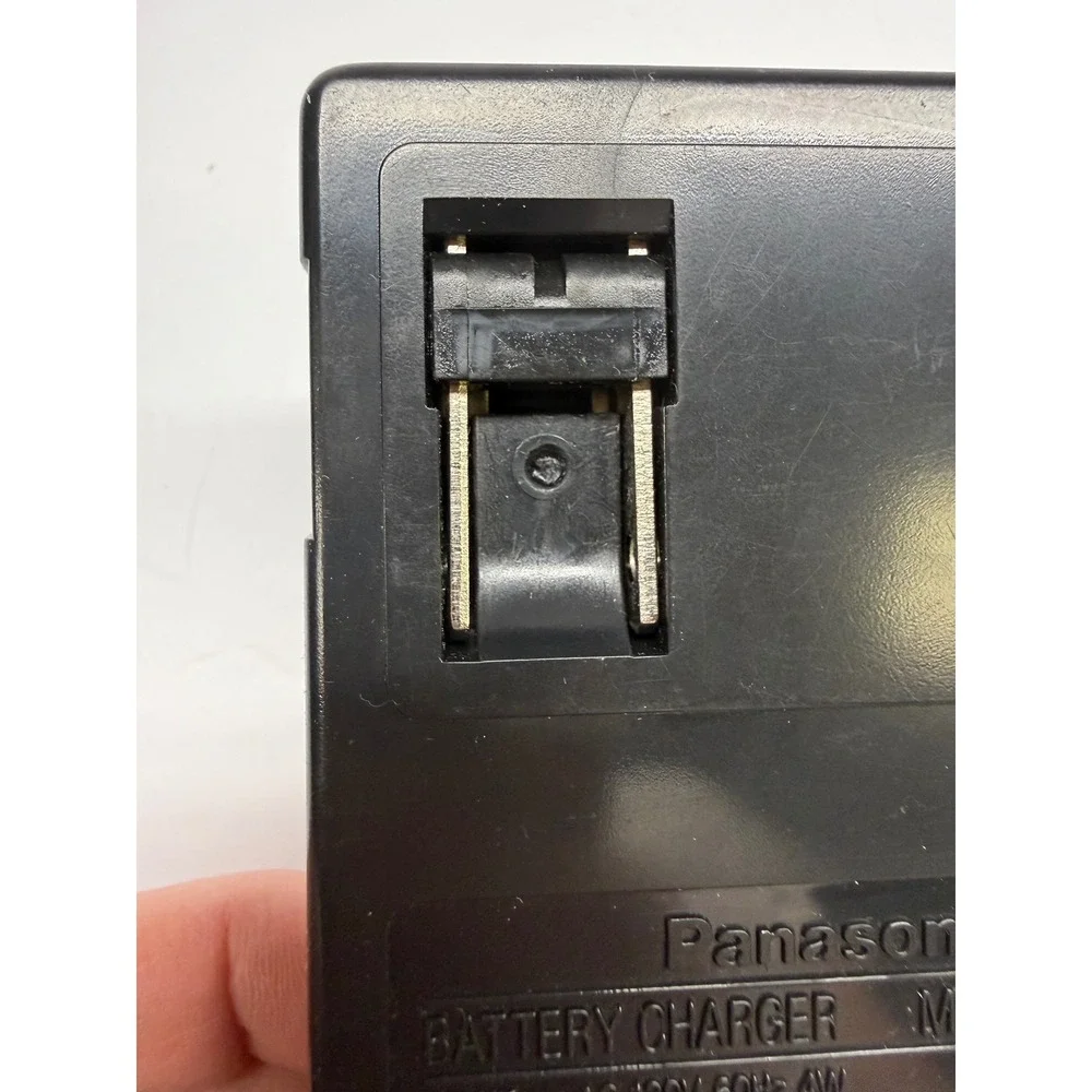Panasonic Slim Charger BQ-34C Vintage Ni-Cd Battery Charger AA AAA Green Cover
